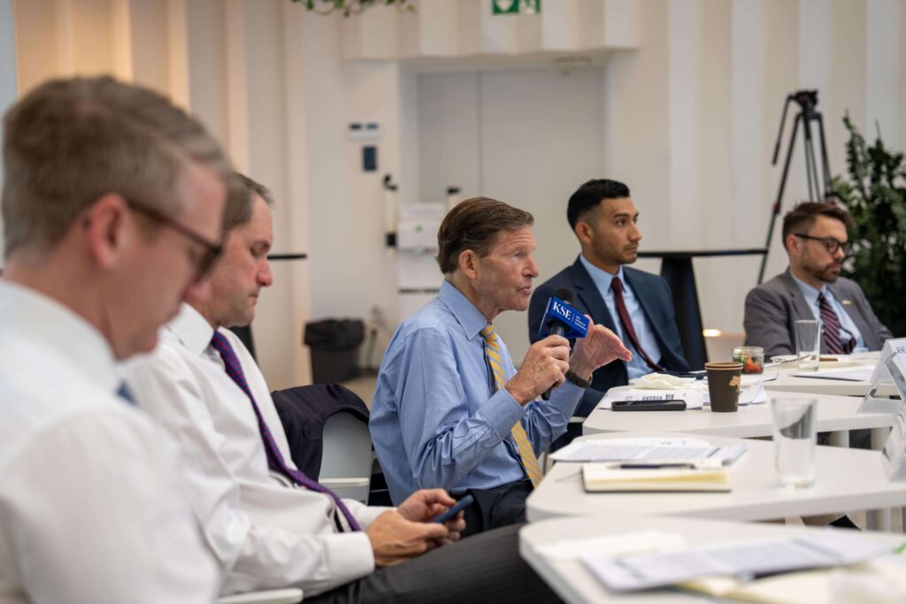 KSE hosted a briefing for members of the U.S. Congress on strengthening sanctions against Russia